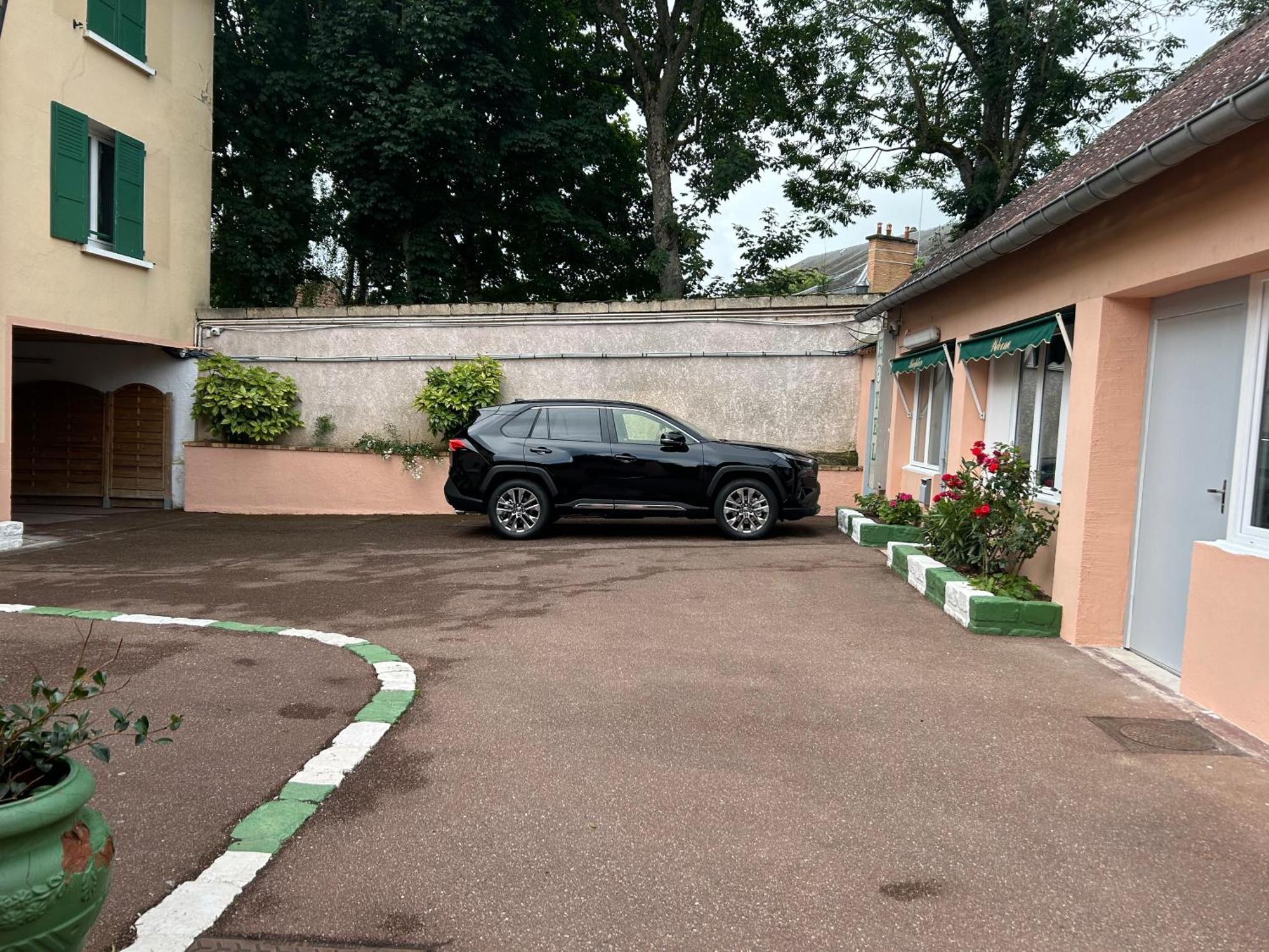 Hotel Saint - Charles Rambouillet Exteriör bild